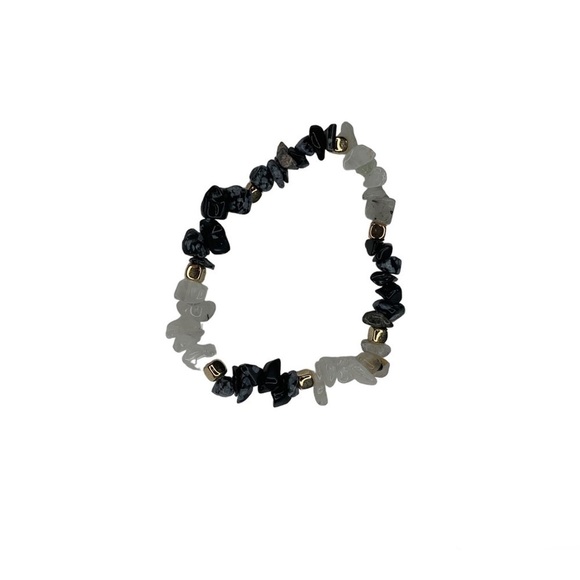 Crystal black and white bracelet - Picture 1 of 1